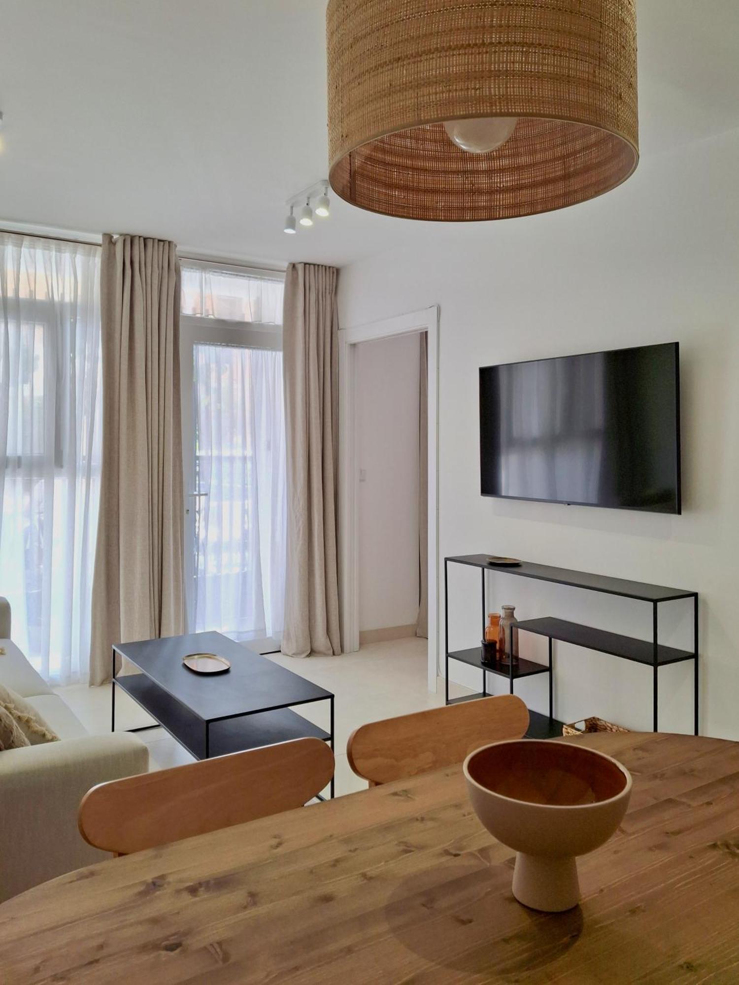 Bonito Apartamento De 2 Habitaciones Cerca De La Estacion Joaquin Sorolla Valencia Eksteriør billede